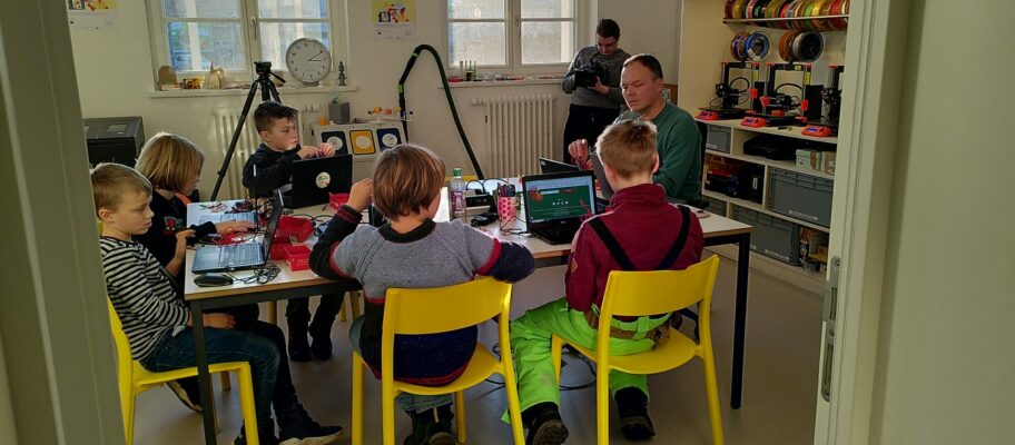 Video über Controllerbau beim Coder Dojo